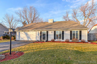 64 Fernwood Rd, Boulder Hill, IL 60538-2063