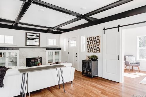 2203 Grape St, Denver CO  80207-3838 exterior