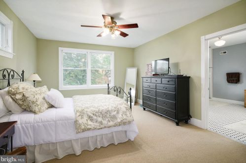 67 Euclid Ave, Haddonfield NJ 08033-2553 exterior