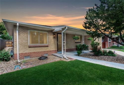 2211 Lamar St, Denver CO  80214-1052 exterior
