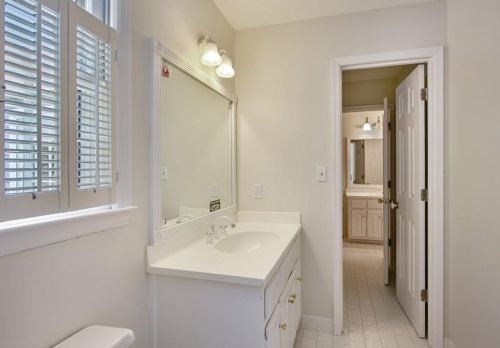 4581 Elizabeth Ln, Atlanta GA  30339-5323 exterior