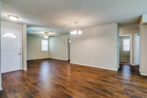 1914 Durham St, Irving, TX 75062-3519