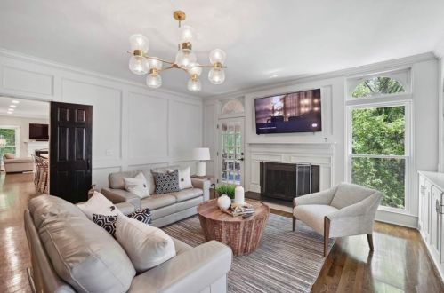 280 Cameron Ridge Dr, Atlanta GA  30328-4709 exterior