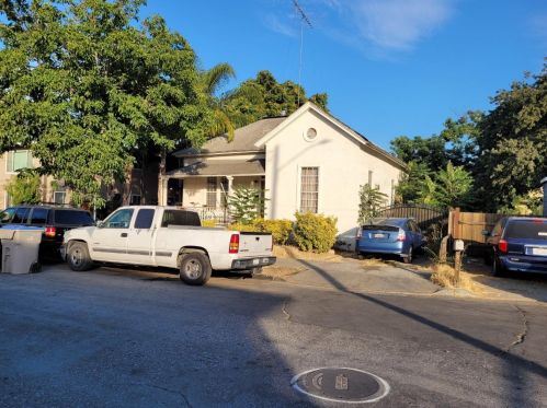 854 Calhoun St, San Jose, CA 95116-2226