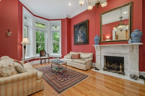 2229 Lincoln Ave, Chicago, IL 60614-3717