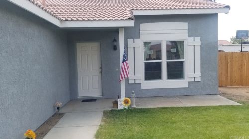 14626 Palmyra Ct, El Mirage, CA 92301-3825
