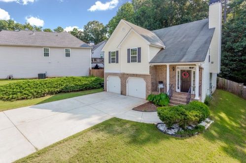 2721 Trellis Oaks Dr, Marietta, GA 30060-5415