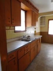 560 Helper Dr, Cleveland OH  44146-2326 exterior