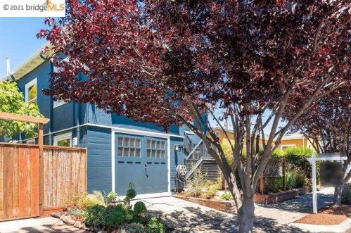 1171 Camelia St, Berkeley, CA 94702-1039