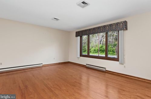 104 Stonehouse Rd, Carlisle PA  17015-7413 exterior