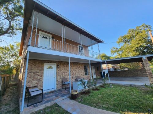 112 Mathews St, Bellvue TX  77418-1534 exterior