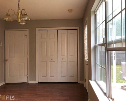 6783 Saganaw Dr, Rex GA  30273-2252 exterior