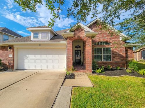 3205 Cactus Heights Ln, Pearland, TX 77581-3535