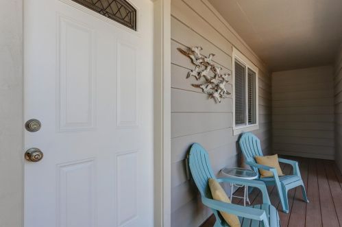 11177 Torrey Pines Dr, Auburn, CA 95602-8012