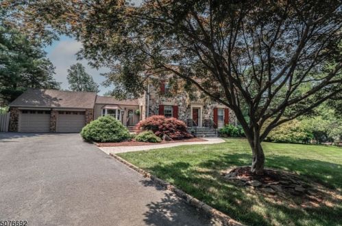 850 Bluestone Ln, Bridgewater, NJ 08807-1357