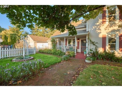 825 2nd St, Mcminnville, OR 97128-5205