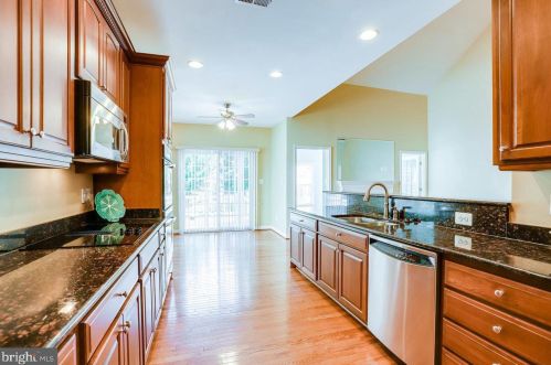 13187 Triple Crown Loop, Gainesville VA  20155-6666 exterior