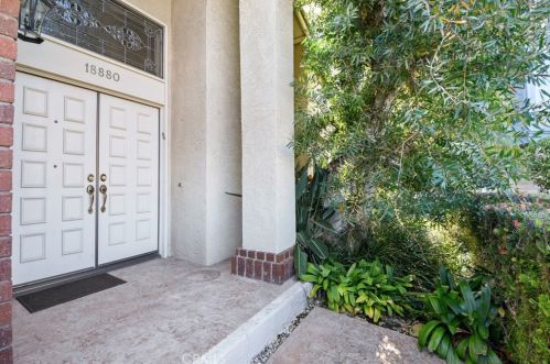 18880 Mount Morgan Cir, Santa Ana, CA 92708-6517