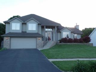 505 Dickerson Dr, Winnebago, IL 61088-8335