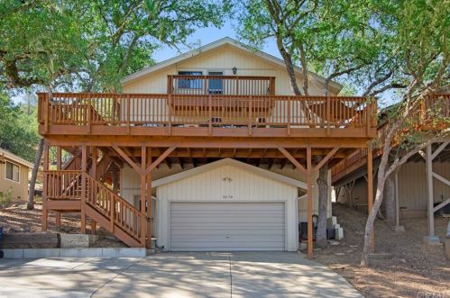 8678 Landlubber Ln, Lake Nacimiento, CA 93426-9616