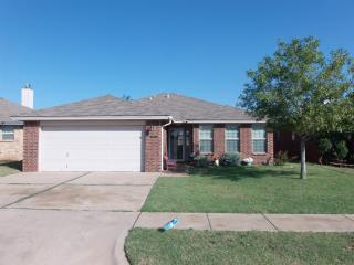 2006 79th St, Lubbock, TX 79423-2449