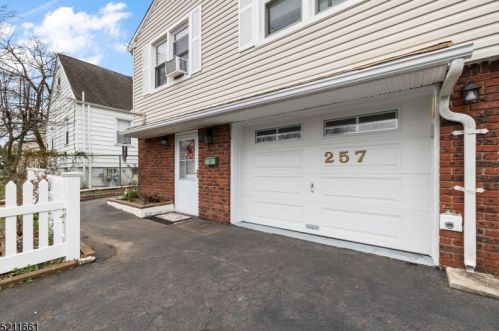 257 Kingston Rd, Parsippany, NJ 07054-2507