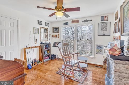 12125 Darnley Rd, Woodbridge VA  22192-6615 exterior