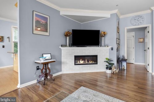 64 Kyle Way, Trenton NJ 08628-2521 exterior