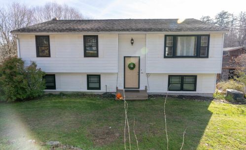 243 Hampstead Rd, Derry, NH 03038-5719