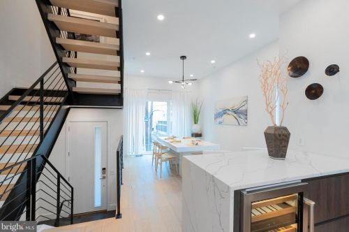 123 23 St, Philadelphia PA 19121-1329 exterior