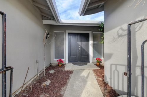 6747 Will Rogers Dr, Fair Oaks, CA 95628-4229