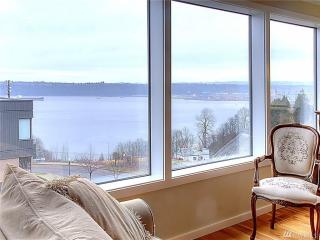 507 3rd St, Tacoma, WA 98403-2753