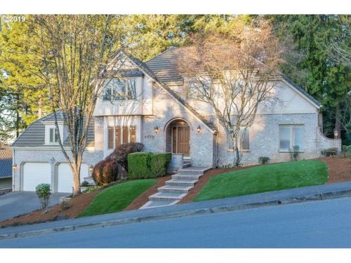8070 191st Ave, Beaverton, OR 97007-6026