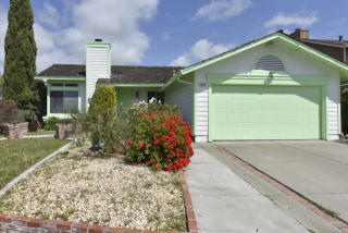 4868 Birkdale Cir, Fairfield CA  94534-7423 exterior
