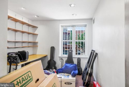 3961 Baltimore Ave, Philadelphia PA 19143-2623 exterior