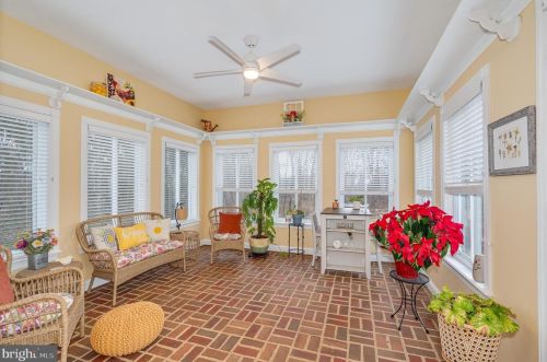 874 Pheasant Hill Rd, Summit Point WV  25446-3634 exterior