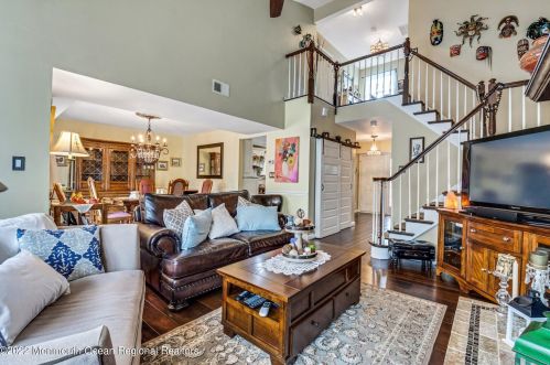 23 Mc Kinley Dr, Tinton Falls NJ 07712-2853 exterior