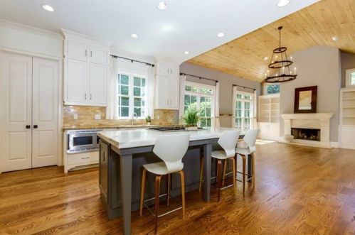 3992 Arden Way, Atlanta GA  30342-3950 exterior