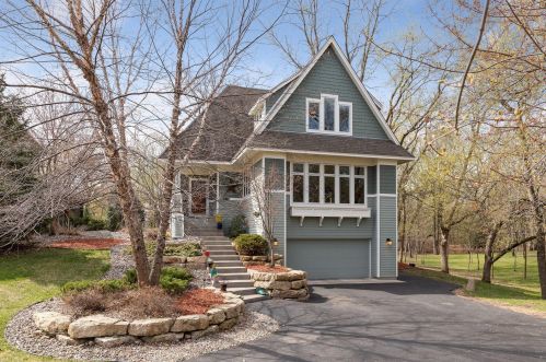 8307 Afton Rd, Saint Paul, MN 55125-9656