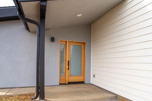5557 Keith Rd, Paradise, CA 95969-5019