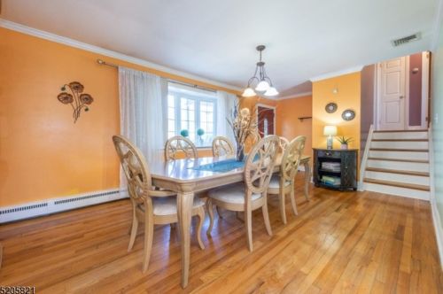 241 Rudolph Ave, Rahway, NJ 07065-1610