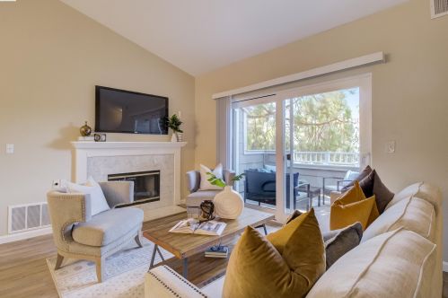 332 Norris Canyon Ter, San Ramon, CA 94583-1483
