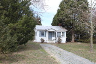 589 Mila Rd, Heathsville, VA 22473-4429