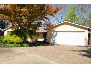 11795 Schollwood Ct, Portland, OR 97223-3313