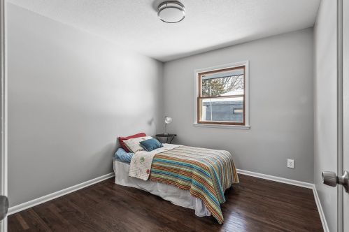 2700 2 St, Saint Paul MN  55109-1502 exterior
