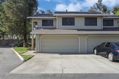 224 Tiffany Cir, Ripon, CA 95366-2192