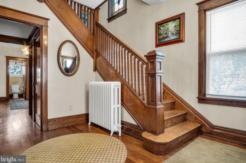 528 Hanover St, Carlisle, PA 17013-1931