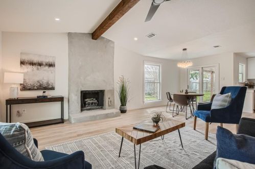 8408 Cayuga Dr, Austin TX 78749-3972 exterior