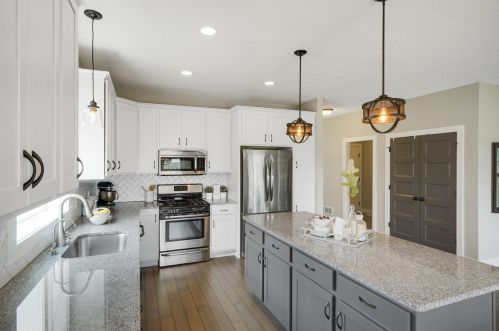 8211 158th St, Prior Lake MN  55378-2535 exterior
