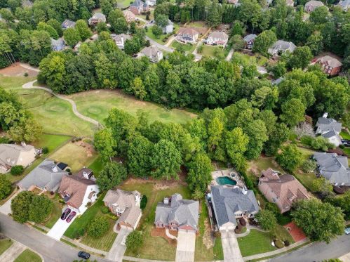 506 Chestnut Walk, Holly Springs GA  30114-7748 exterior